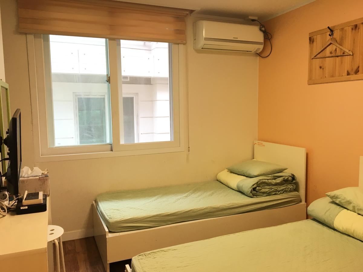 Myeong-Dong Good Stay โซล ภายนอก รูปภาพ