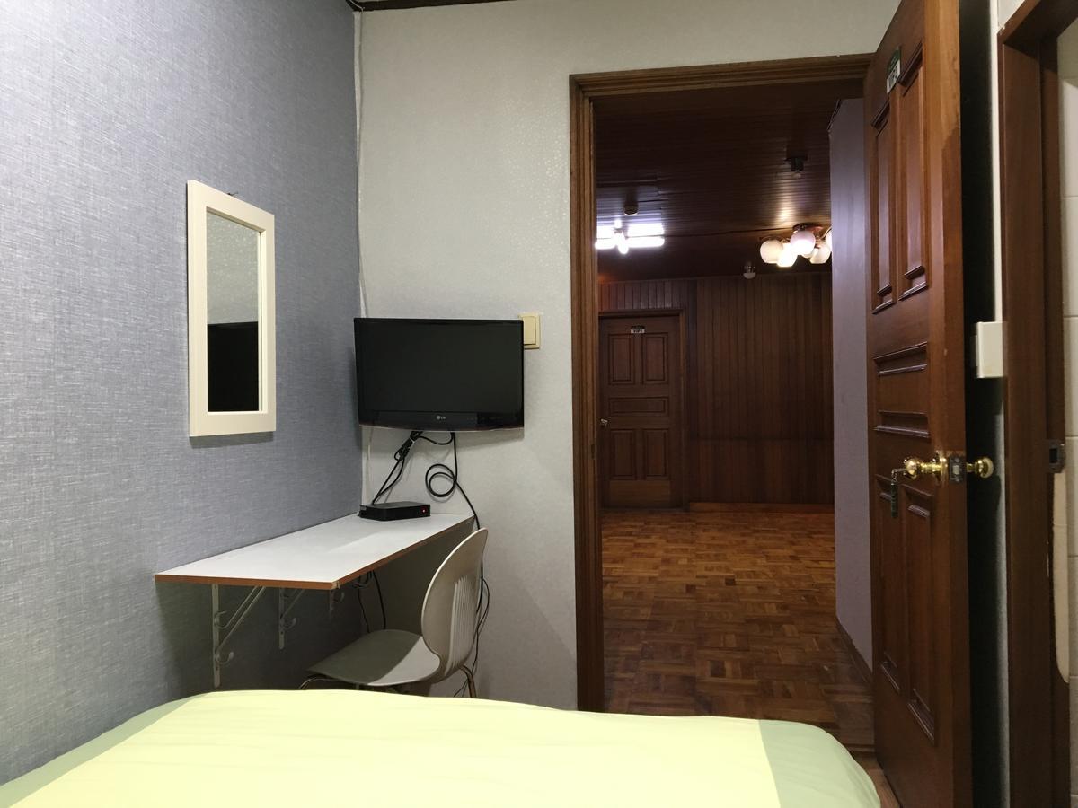 Myeong-Dong Good Stay โซล ภายนอก รูปภาพ